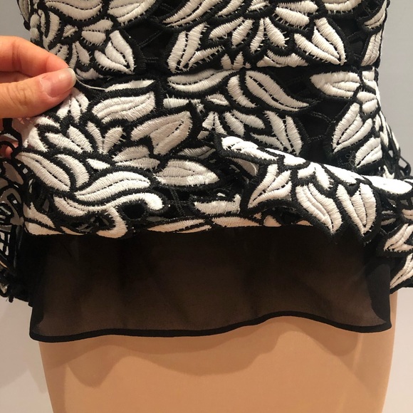 BCBG floral peplum top - Picture 5 of 6